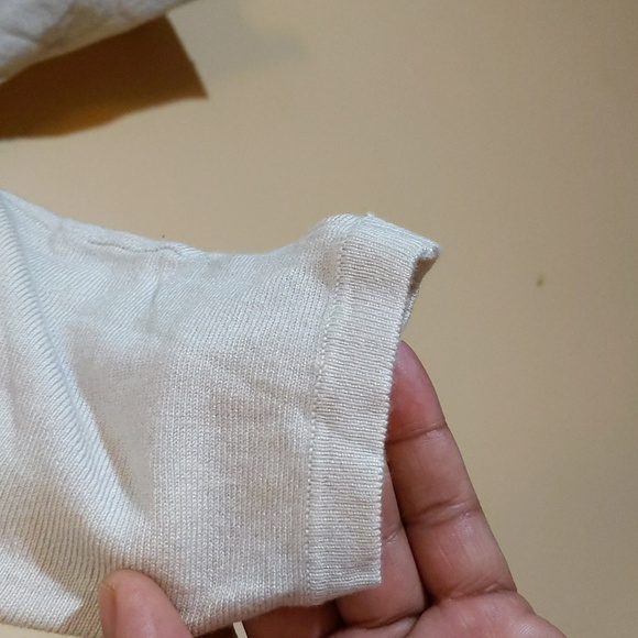 Joe Fresh| NWT Tan Long Sleeve V-Neck Sweater Rayon Blend - Picture 3 of 13